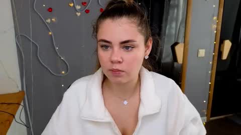 Snapshot of isabellabler chatting on 09.26.25 isabellabler online show from 09.26.25