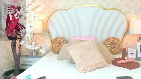 Isabella  online show from 09.23.25