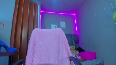 Isabella anal squirt latina colombian paisa online show from 09.10.25