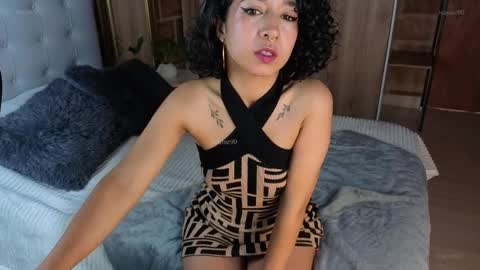 Snapshot of isabellapaz90 chatting on 04.10.26 Isabela Paz online show from 04.10.26