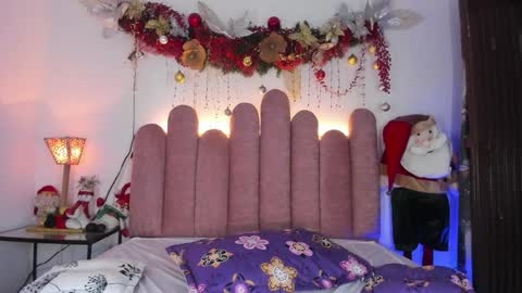 Snapshot of isabellas_smith chatting on 01.06.25 Martina IG martissmith01 online show from 01.06.25