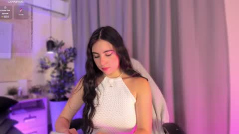 Snapshot of isabellasweet__ chatting on 07.14.26 online show from 07.14.26