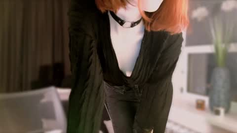 Madame Isabelle online show from 12.10.24