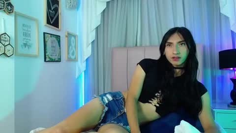 Isabelle Daza online show from 12.02.25