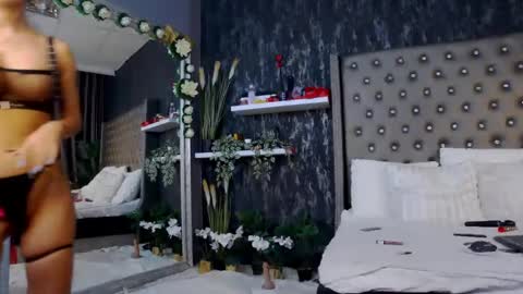 IsabelleEthan online show from 01.22.25