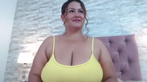 IsabellMendez online show from 12.28.24
