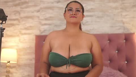 IsabellMendez online show from 01.15.25