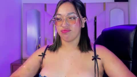 isabellrodriguez18 online show from 04.10.26