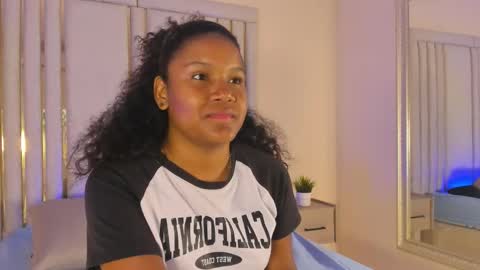 Isabellsmmith online show from 10.15.25