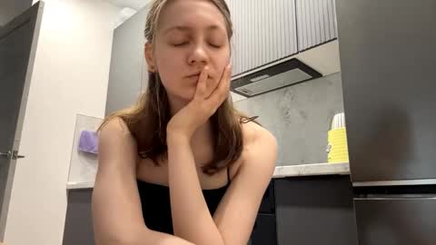 I am Maxine ntmu online show from 04.29.26