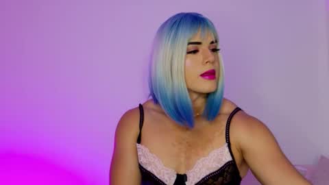 Snapshot of isahilton1 chatting on 02.07.26 Isabella Hilton online show from 02.07.26