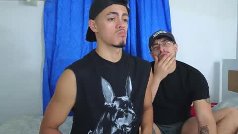 Snapshot of isaiashunt_ chatting on 11.08.25 isais hunt online show from 11.08.25