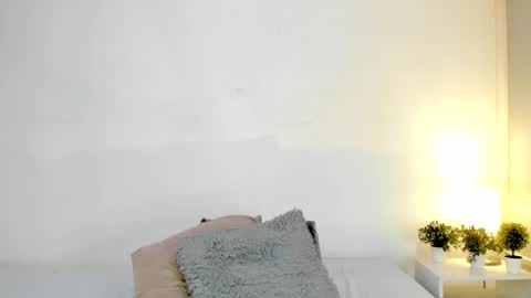 Snapshot of isameow chatting on 02.15.25 isameow online show from 02.15.25