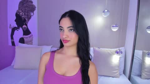 Isa Monroee  online show from 01.02.25