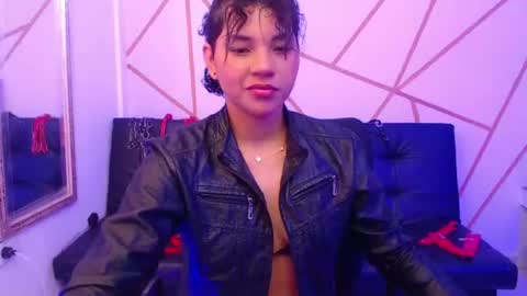 Snapshot of ise_lunny chatting on 06.13.26 isabela online show from 06.13.26