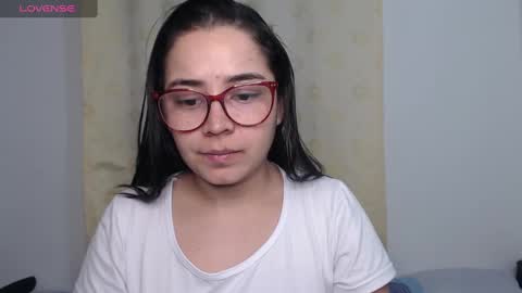 Snapshot of isemma chatting on 12.12.24 Emma online show from 12.12.24