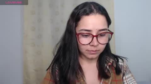 Snapshot of isemma chatting on 12.13.24 Emma online show from 12.13.24