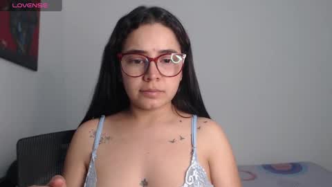 Snapshot of isemma chatting on 12.27.24 Emma online show from 12.27.24