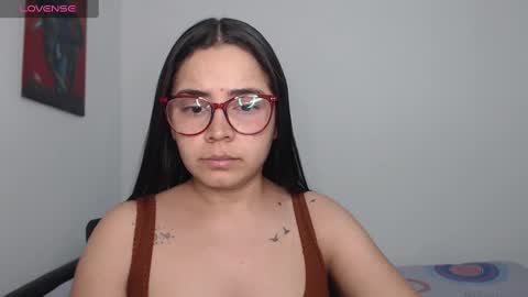 Snapshot of isemma chatting on 01.03.25 Emma online show from 01.03.25