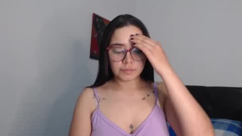 Snapshot of isemma chatting on 01.22.25 Emma online show from 01.22.25