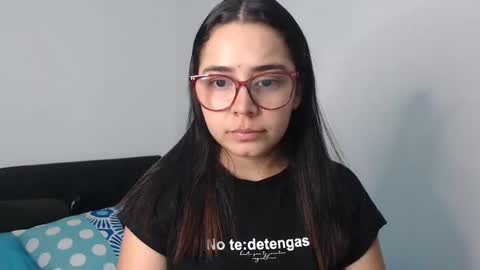 Snapshot of isemma chatting on 03.10.25 Emma online show from 03.10.25