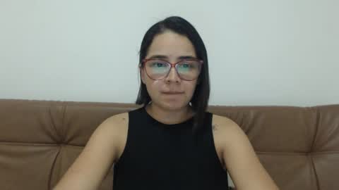 Snapshot of isemma chatting on 09.21.25 Emma online show from 09.21.25