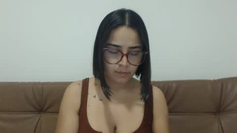 Snapshot of isemma chatting on 10.02.25 Emma online show from 10.02.25