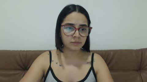 Snapshot of isemma chatting on 10.08.25 Emma online show from 10.08.25