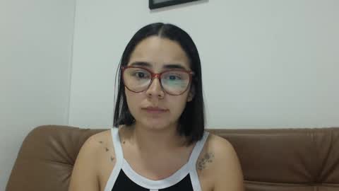 Snapshot of isemma chatting on 10.09.25 Emma online show from 10.09.25