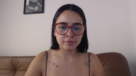 Snapshot of isemma chatting on 10.19.25 Emma online show from 10.19.25