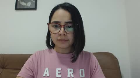 Snapshot of isemma chatting on 10.29.25 Emma online show from 10.29.25