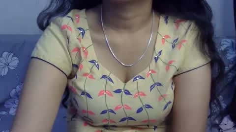 Snapshot of ishika_ishu chatting on 09.15.25 ishika_ishu online show from 09.15.25