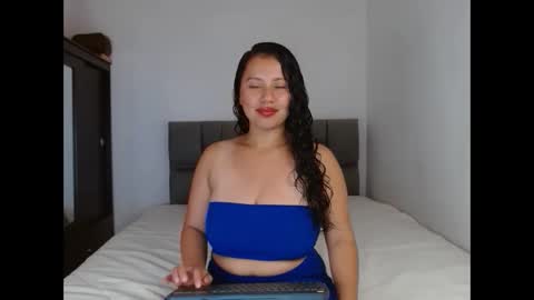 Snapshot of isis_cb17 chatting on 02.22.25 Isis online show from 02.22.25