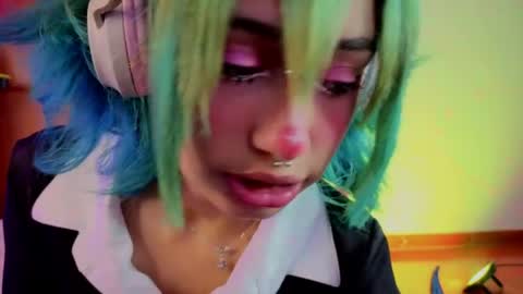 Isisjones18 online show from 05.12.26