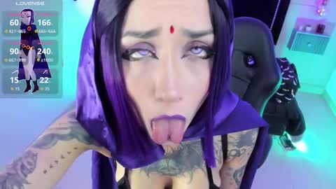 Isis Raichu online show from 11.25.25