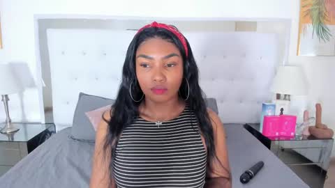 Vanessa online show from 04.14.26