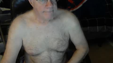 Snapshot of islesman22 chatting on 02.16.25 islesman22 online show from 02.16.25