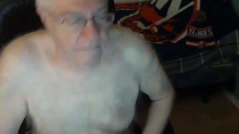 Snapshot of islesman22 chatting on 04.01.26 islesman22 online show from 04.01.26