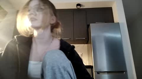 Mia online show from 04.08.26