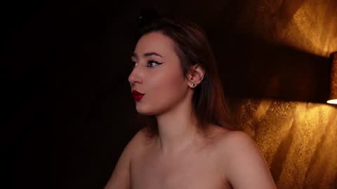IsoldeBliss online show from 12.02.24
