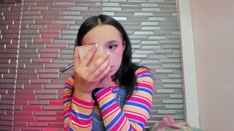 Snapshot of issa_garcia chatting on 12.29.24 I S S A B E L A Igissaa ax    Xlittleissa  online show from 12.29.24