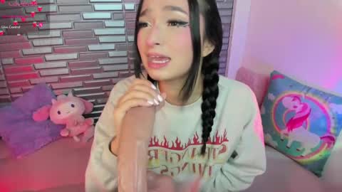 Snapshot of issa_garcia chatting on 02.24.25 I S S A B E L A Igissaa ax    Xlittleissa  online show from 02.24.25