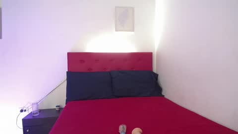 issa_kitty online show from 01.15.25