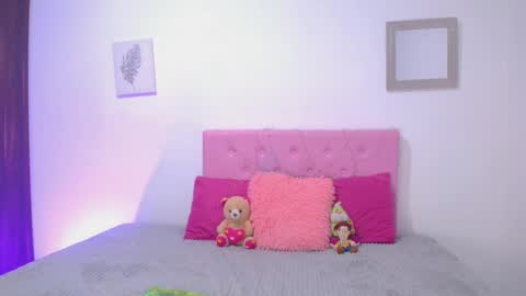 issa_kitty online show from 03.07.25