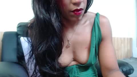 Snapshot of issa_km chatting on 02.28.25 issa_km online show from 02.28.25