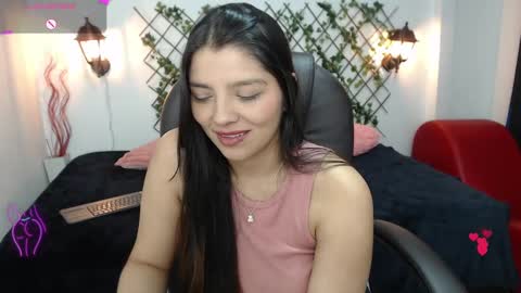 Snapshot of issa_nassar chatting on 10.02.25 Issa  online show from 10.02.25