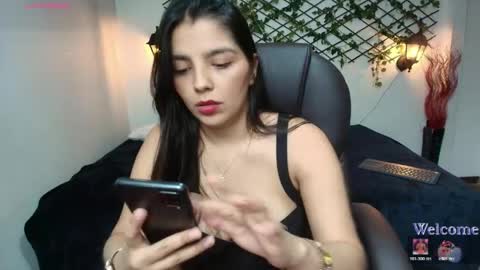 Snapshot of issa_nassar chatting on 05.25.26 Issa online show from 05.25.26