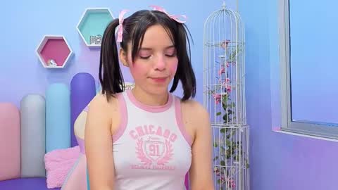 Issa Skinny online show from 10.27.25