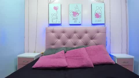 Snapshot of issaa_tyler chatting on 10.16.25 Issa online show from 10.16.25