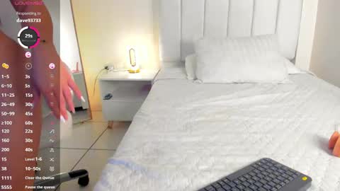 Isa  online show from 04.16.26